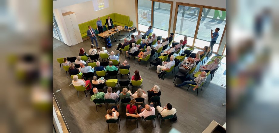 Der erste Bürgerdialog mit Verwaltung und Polizei im Wilàvie war gut besucht 